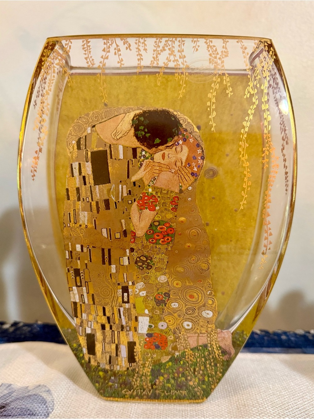 Goebel Vase Gustav Klimt Der Kuss Artis Orbis Germany The Kiss RARE Glass Vase